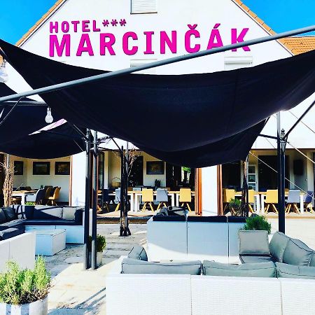 Hotel Marcincak*** Mikulov Esterno foto
